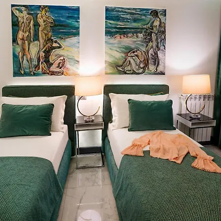 Luxury Beachfront Apartment Taormina Pool And Parking Exterior photo