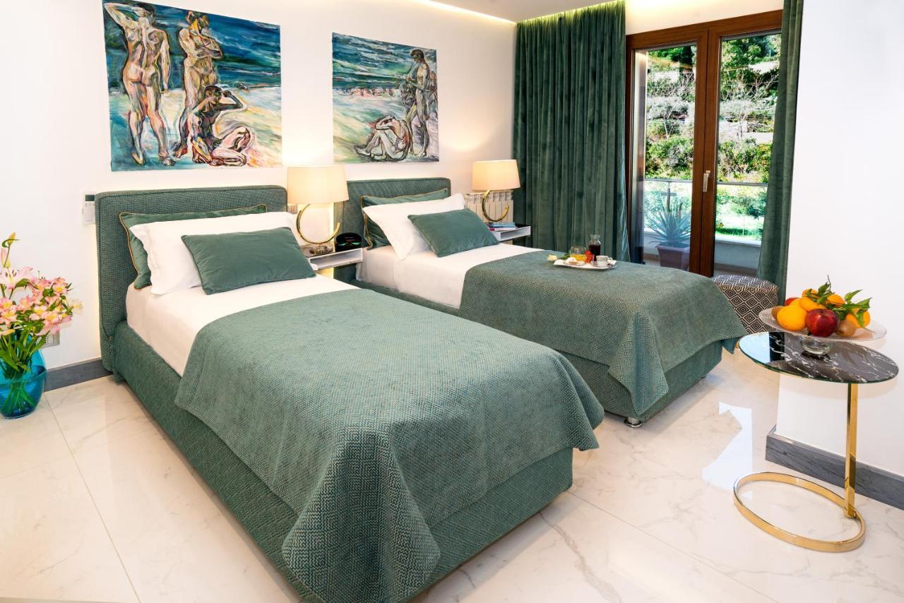 Luxury Beachfront Pool And Parking * Taormina