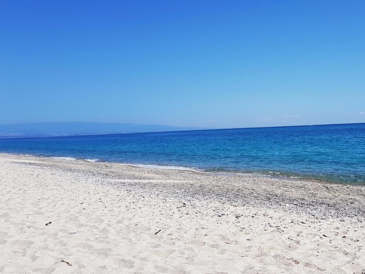 Apartment Luxury Beachfront Pool And Parking Taormina
