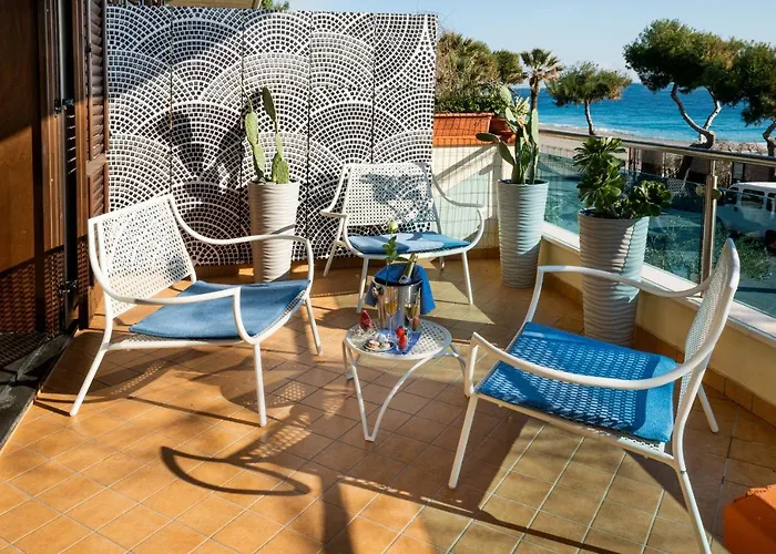 Luxury Beachfront Apartment Taormina Pool And Parking